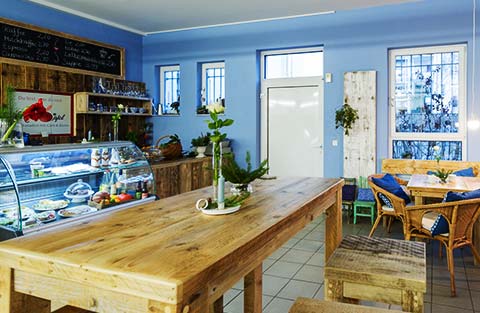 Café & Bistro